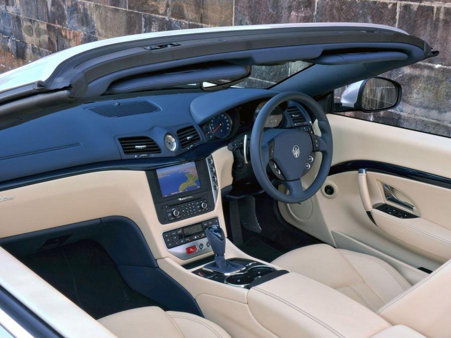  Maserati GranCabrio 2010 года  (AU) (фото 3 из 25)